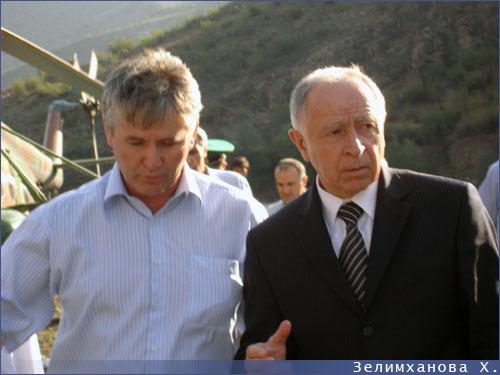 Первый визит в Цумадинский район первого Президента Республики Дагестана Муху Гимбатовича Алиева 2006-09-05