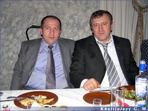 Цумадинцы отдыхают. Спортсмен Нурмагомедов Нурмагомед слева.,  Цумадинцы отдыхают. Спортсмен Нурмагомедов Нурмагомед слева.