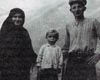 Семя тиндинцев. Селение Тинди. (Фотоархив ИЭА РАН, экспедция 1952г.)