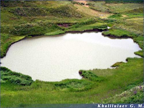 Lake in settlement Kvanada,  Lake in settlement Kvanada
