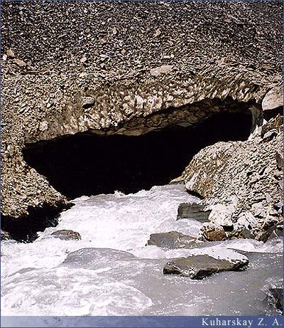 A glacier at Bogoss ridge,  A glacier at Bogoss ridge