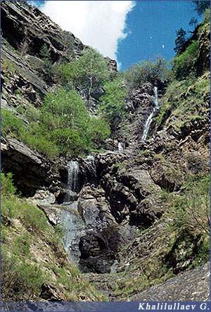 A falls in Tindi 2003,  A falls in Tindi 2003