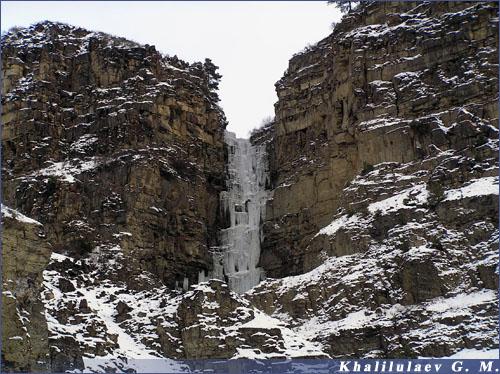 The frozen falls in Tindi,  The frozen falls in Tindi