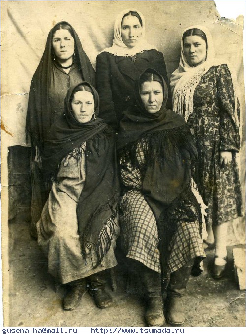 Сестры Халимат, Батина, Джавгарат, Курак, (неразборчиво), 1950 г.,  Сестры Халимат, Батина, Джавгарат, Курак, (неразборчиво), 1950 г.