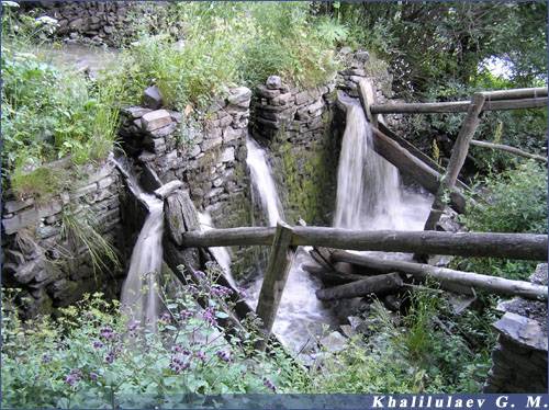 Мельница в селении Тинди 2004-07-11
