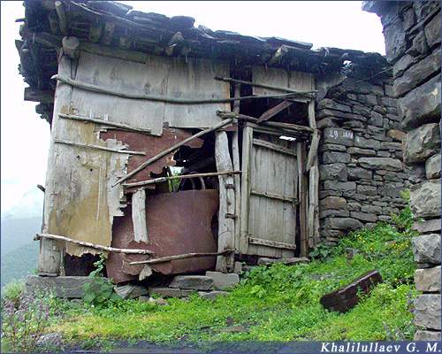 Кузница в селении Кеди. июль 2004 года.,  Кузница в селении Кеди. июль 2004 года.