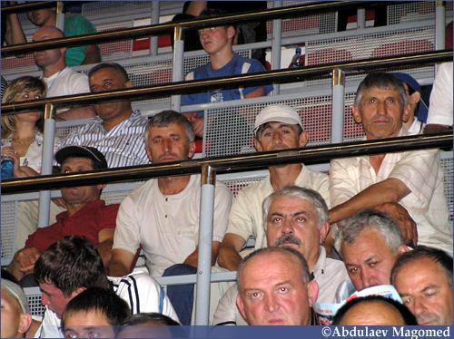 Группа поддержки из Дагестана. Чемпионат России 2005 г. в городе Краснодар по вольной борьбе.,  Группа поддержки из Дагестана. Чемпионат России 2005 г. в городе Краснодар по вольной борьбе.