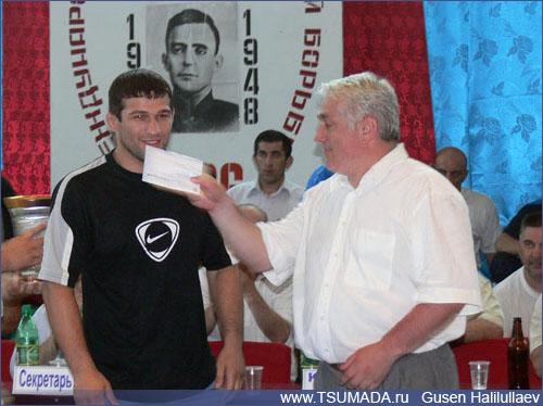 Награждение чемпиона мира по боевому самбо Завурова Шамиля,  Награждение чемпиона мира по боевому самбо Завурова Шамиля